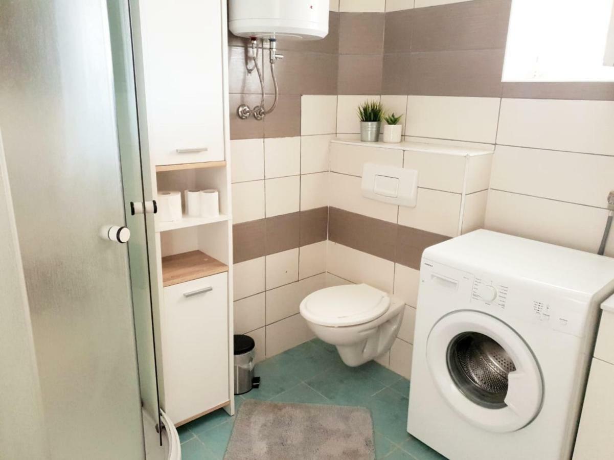 Apartmani Andrej Udbina Экстерьер фото